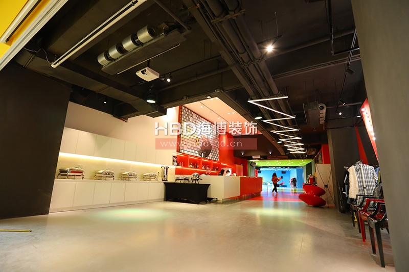 創意辦公室設計裝修.jpg 創意辦公室設計裝修.jpg